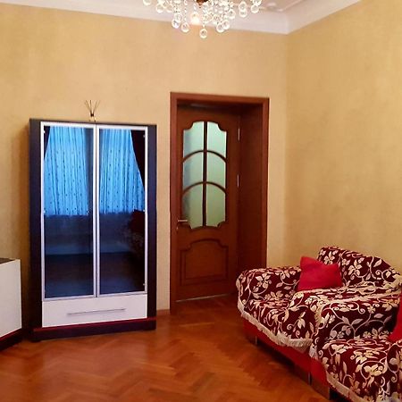 Deluxe Formula Apartment on Nizami Street Baku Exterior foto